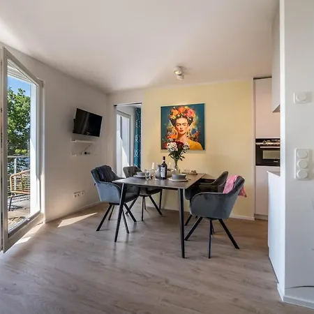 Mehrmeer Dg Mit Sauna Pool Fitness * Sassnitz